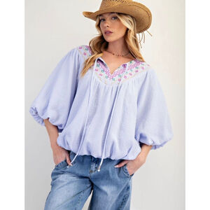 Women's Easel Lavender Embroidered Blouse M